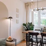 Tagus - 2 Bedrooms In Estrela Appartement Lisboa